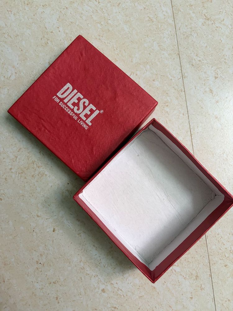 Diesel and  LV 📦 box