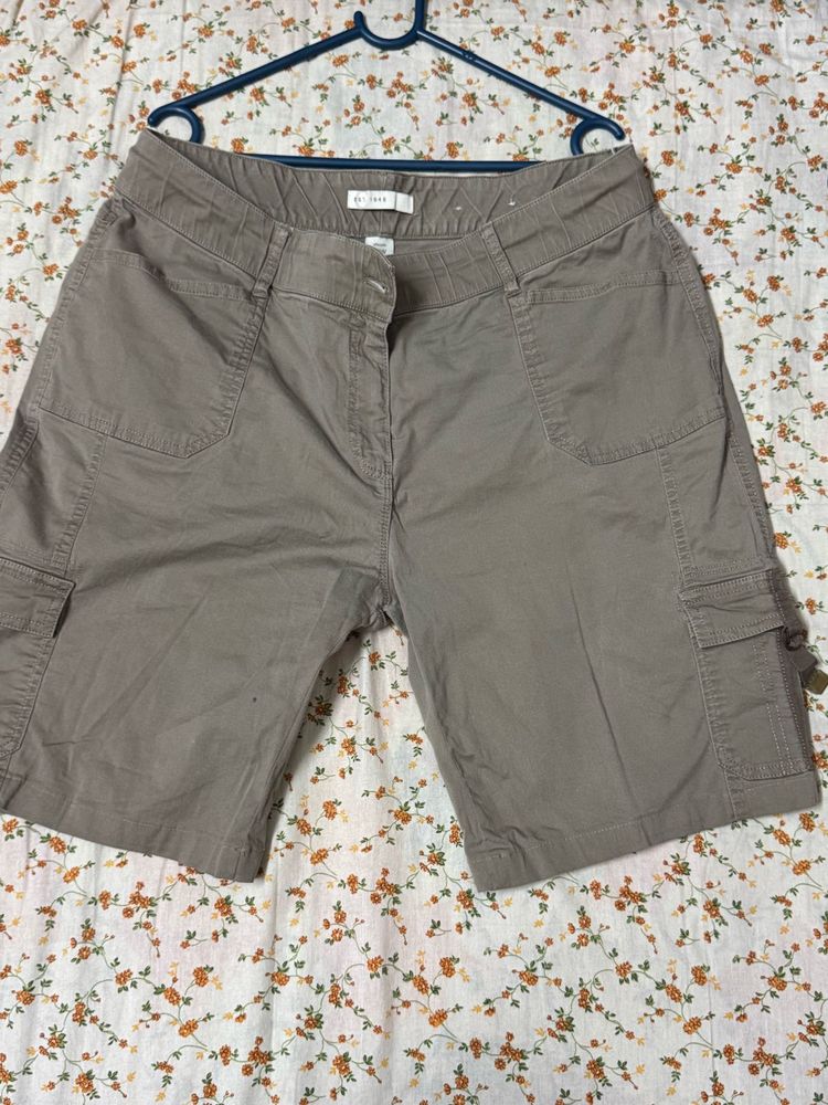 NYDJ Khaki Cargo Shorts