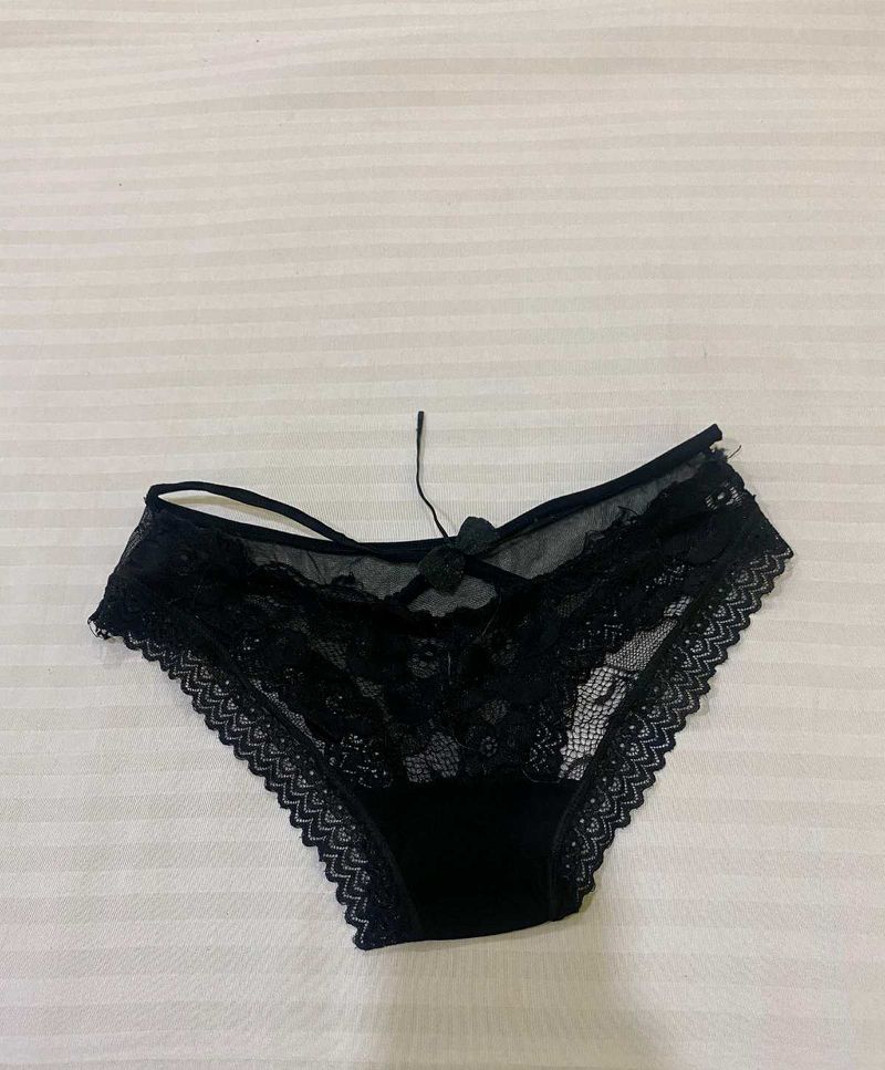 Lace Detail Panty 28-30