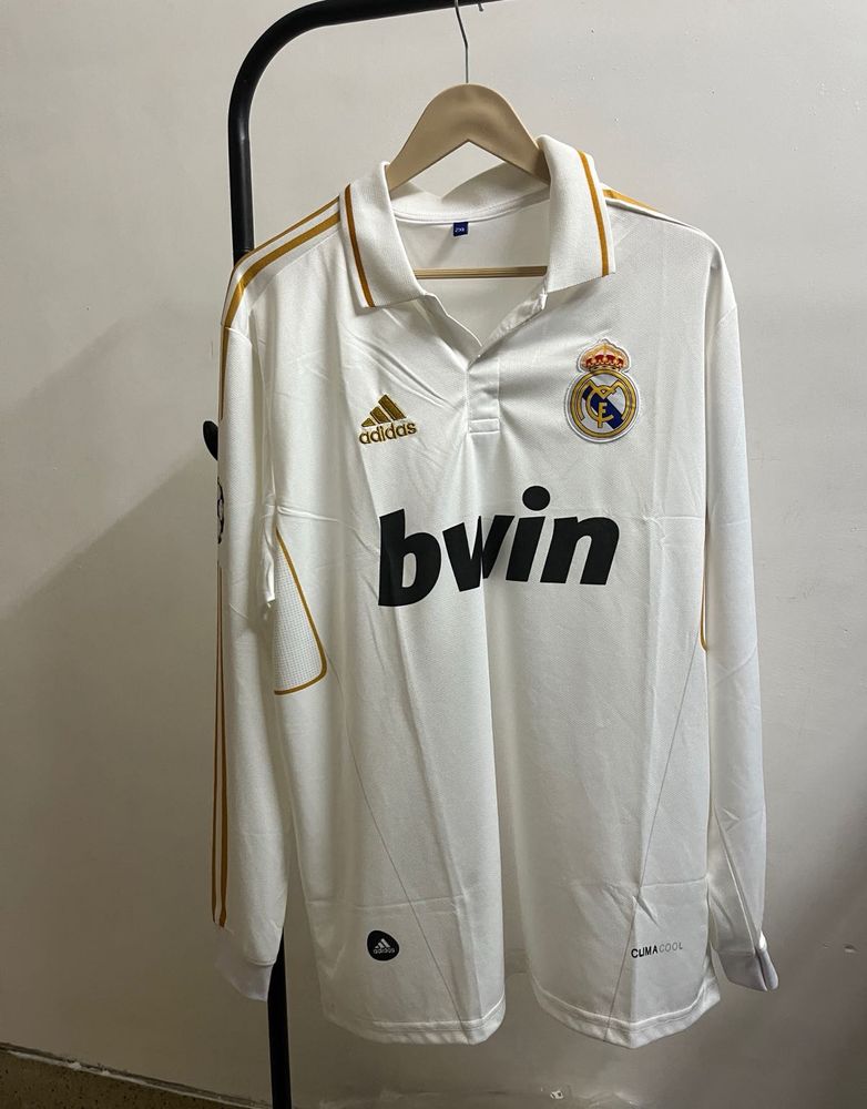 Real Madrid Retro Long Sleeve (Ronaldo)