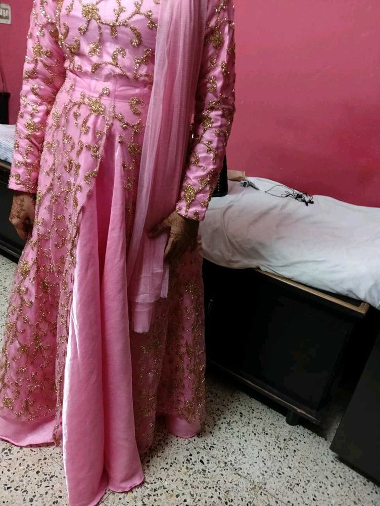 Elegant Pink &amp; Gold Anarkali
