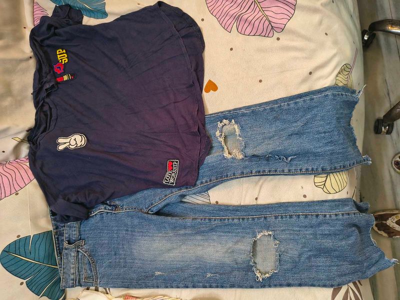 Distressed Jeans &amp; Graphic Tee Set