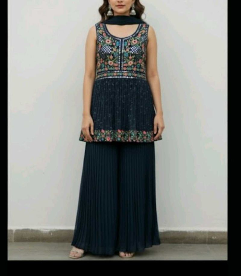 Elegant Embroidered Kurta Set