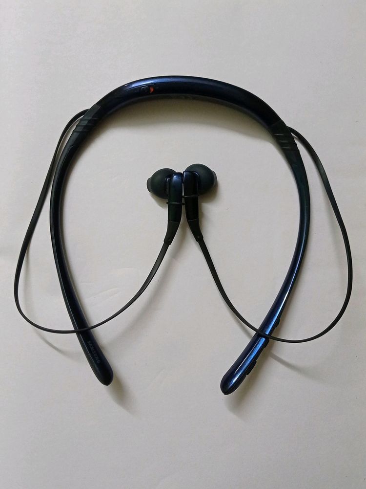 SAMSUNG LEVEL Neckband Earphones