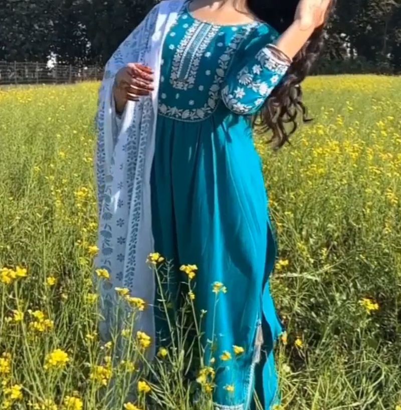 Teal Embroidered Nyra Suit Set