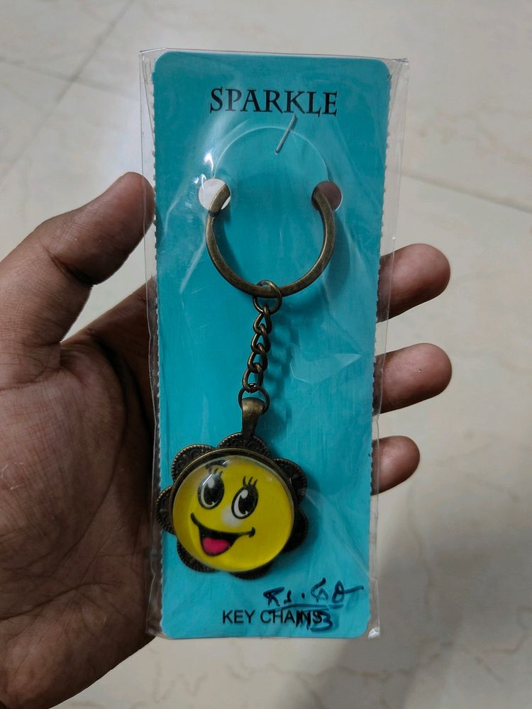 Keychain | New &amp; Unused | Smiley | Small