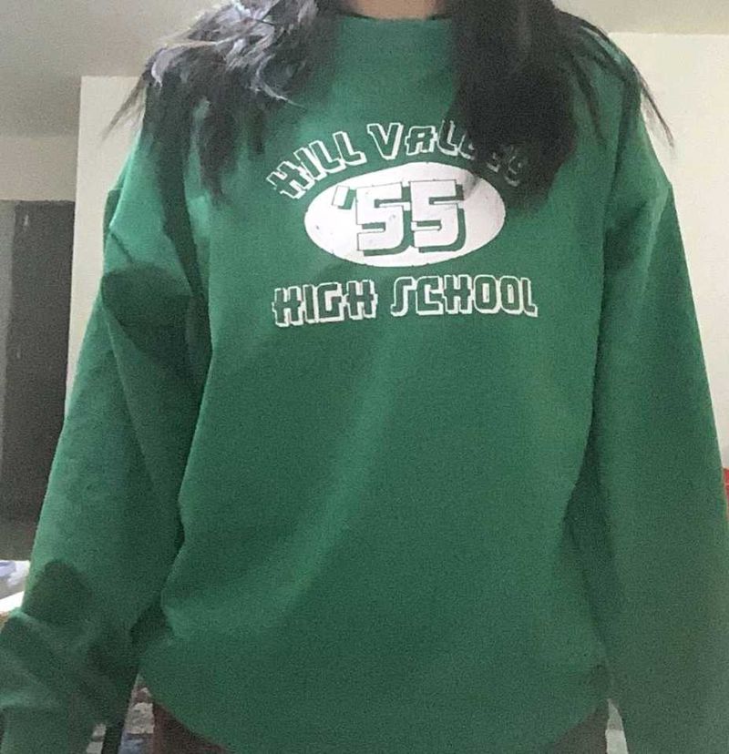Sweatshirt