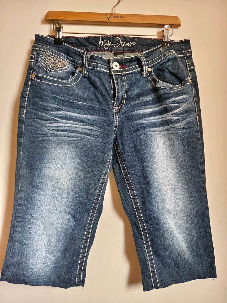 🎁Buy 1, Get 1 Free🎁Artisan Jeans Capri