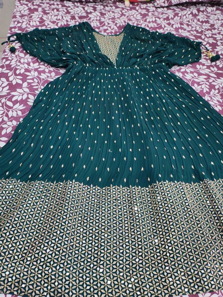 Elegant Green Ethnic Gown