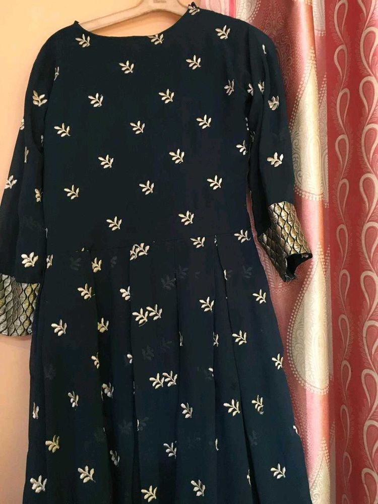 Elegant Dark Green Ethnic Gown