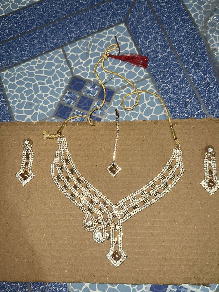 New Glitzy Gold Plated  Stones &amp; Beads