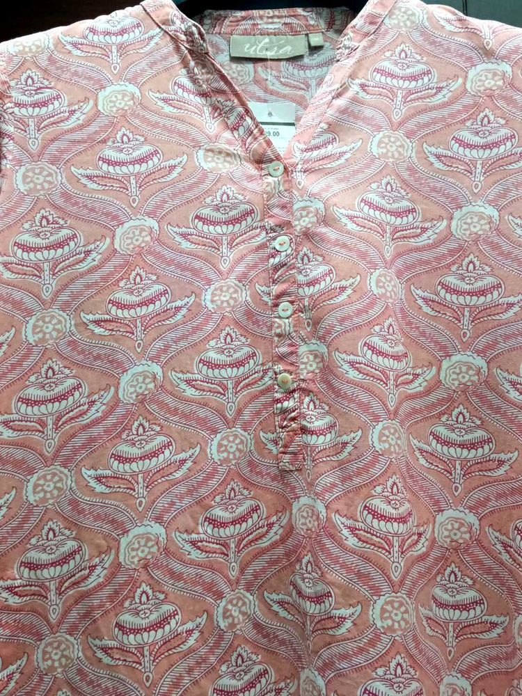 Utsa Kurta For Females.