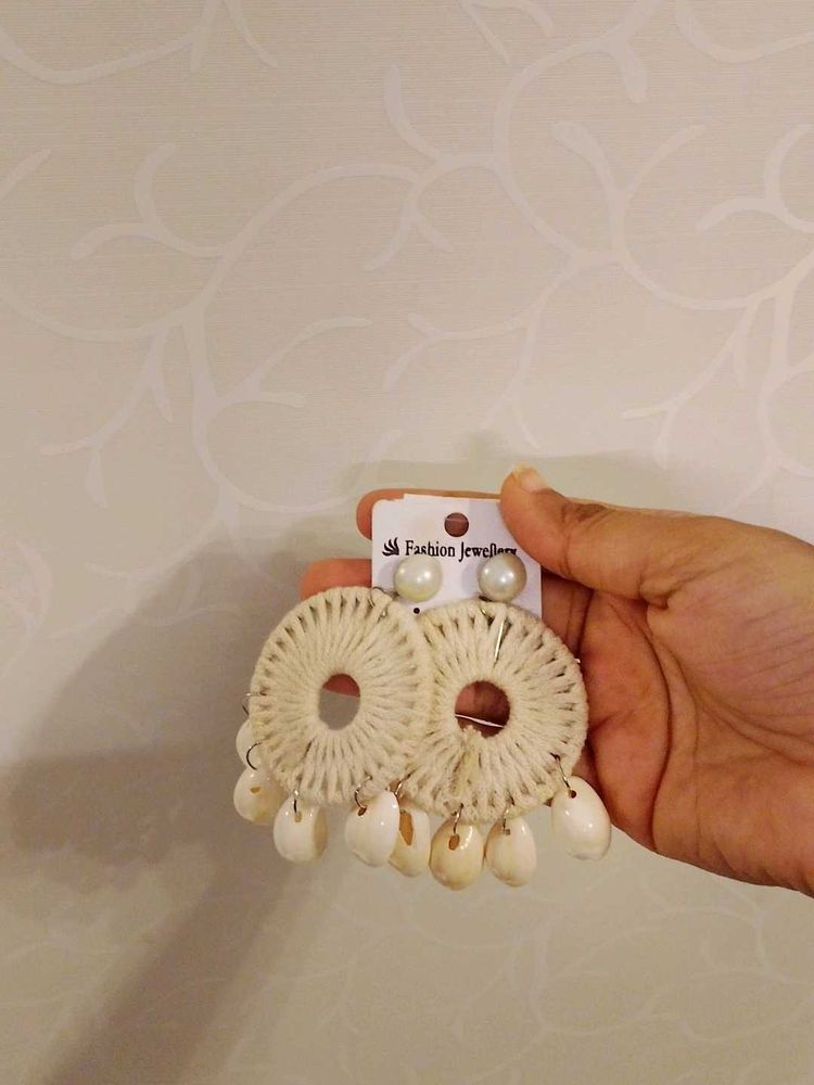 Earings