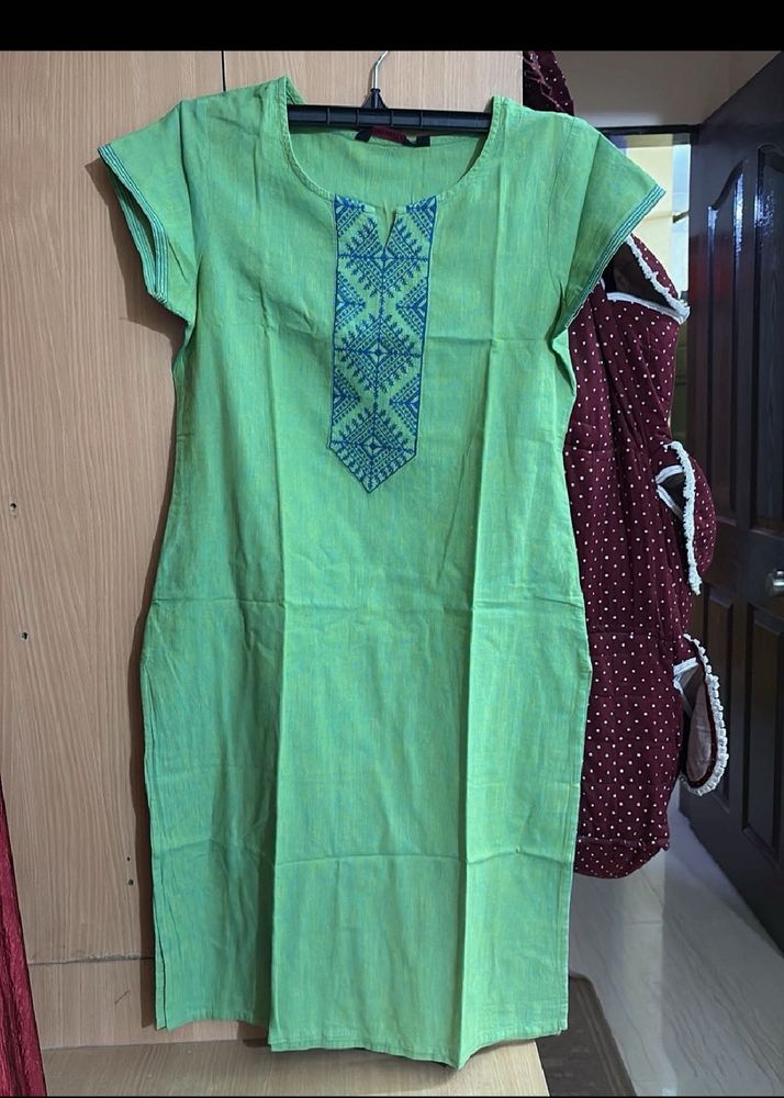 Green Embroidered Kurta