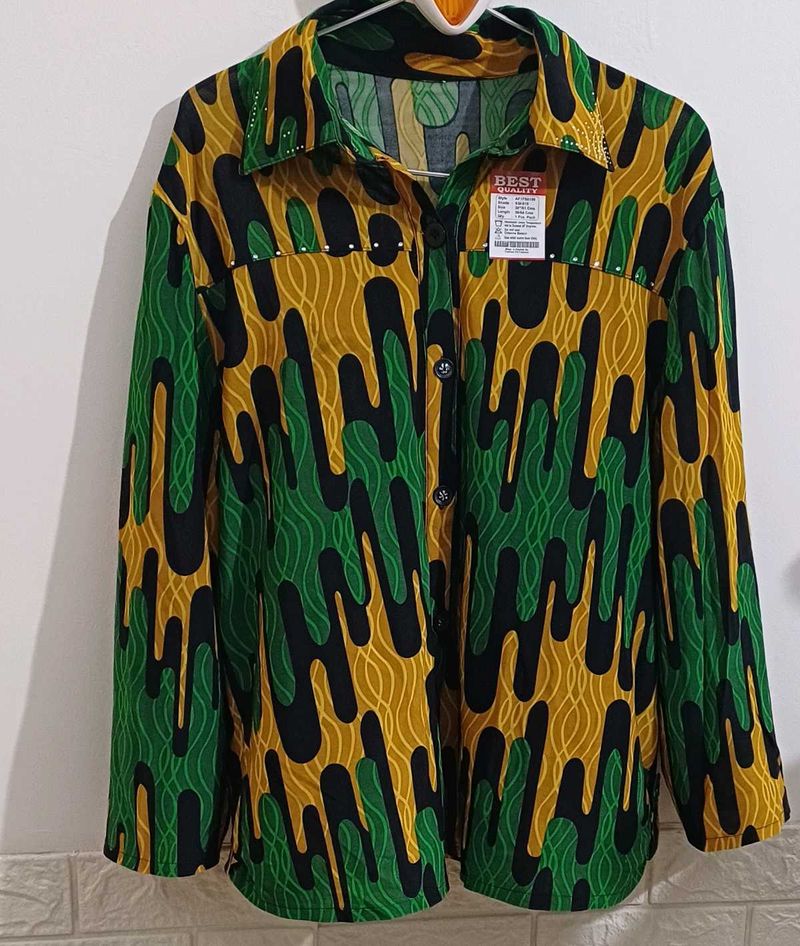 Patterned Men&#39;s Shirt