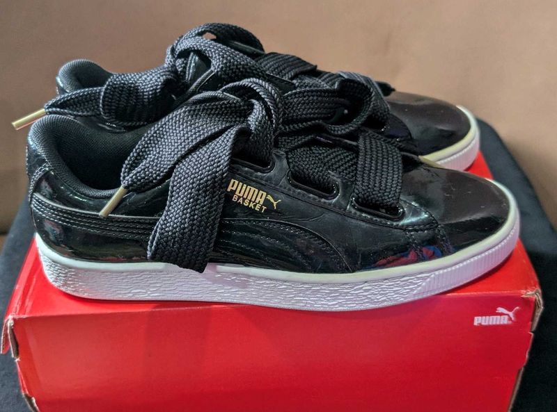 🖤 Puma Women&#39;s Basket Heart Sneakers 🖤