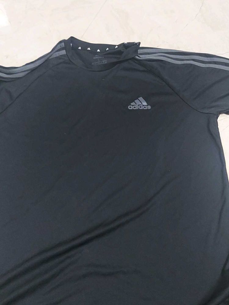 Adidas T Shirt