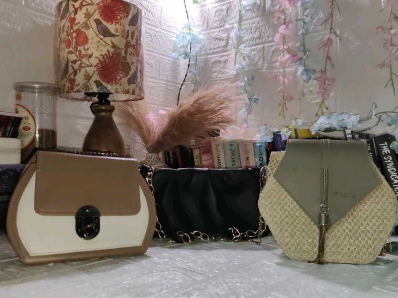 Set Of Three Stylish Crossbody Bags
