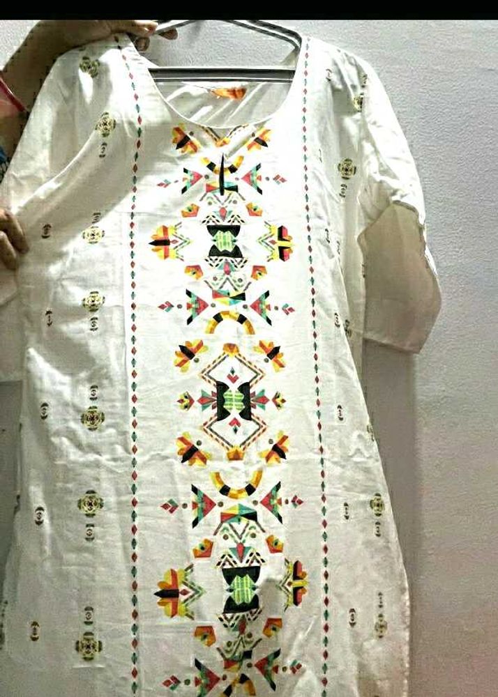 White Embroidered Kurta