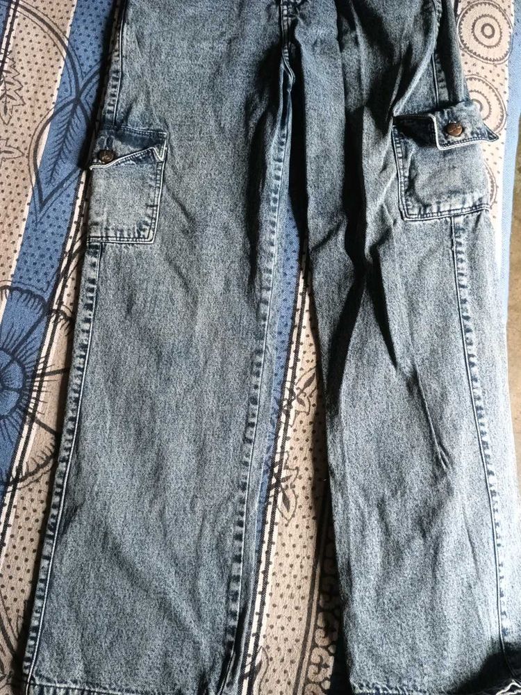 Cargo Jeans