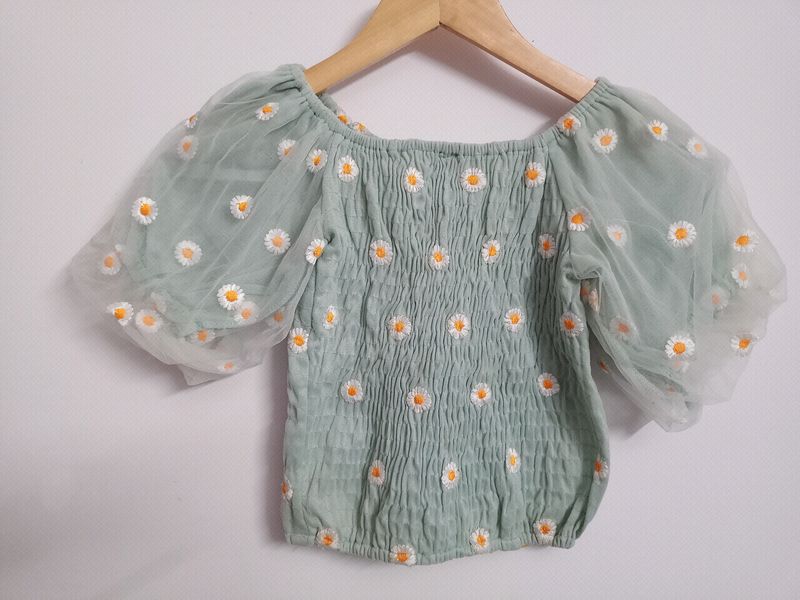 Shirred Daisy Embroidered Crop top