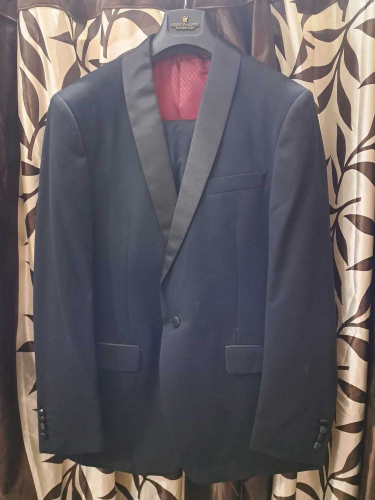 Louis Philippe Black Tuxedo Suit (2 Piece)