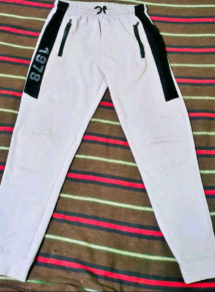 3 Combo Offer : Jeans+ GYM T- Shirt +......