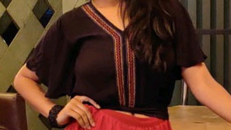 Black Crop Top For Women