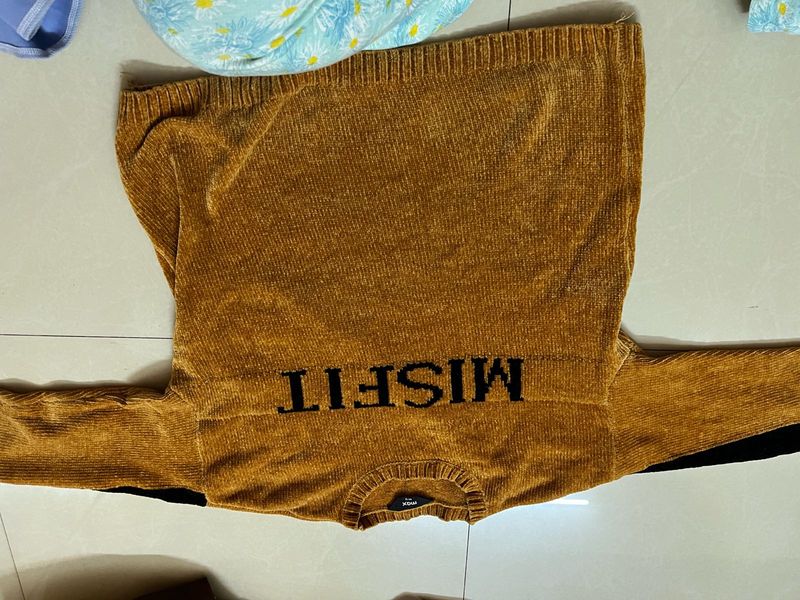 Misfit Sweater - Golden Brown