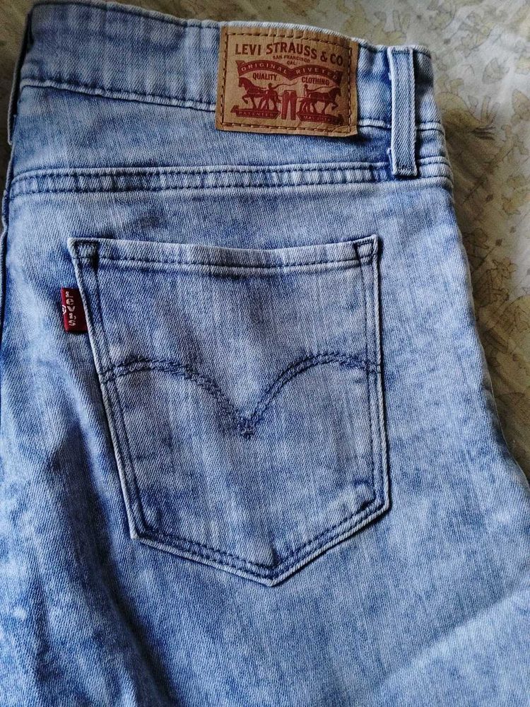 New Levis Jeans
