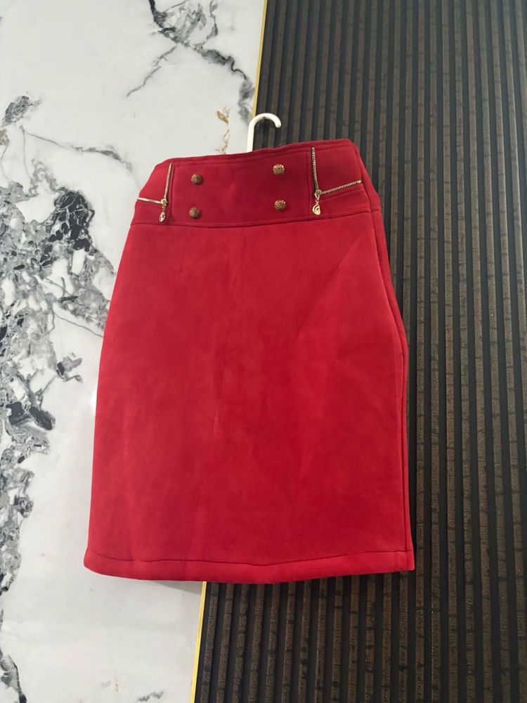 Pretty Red Straight Skirt 🎀💖