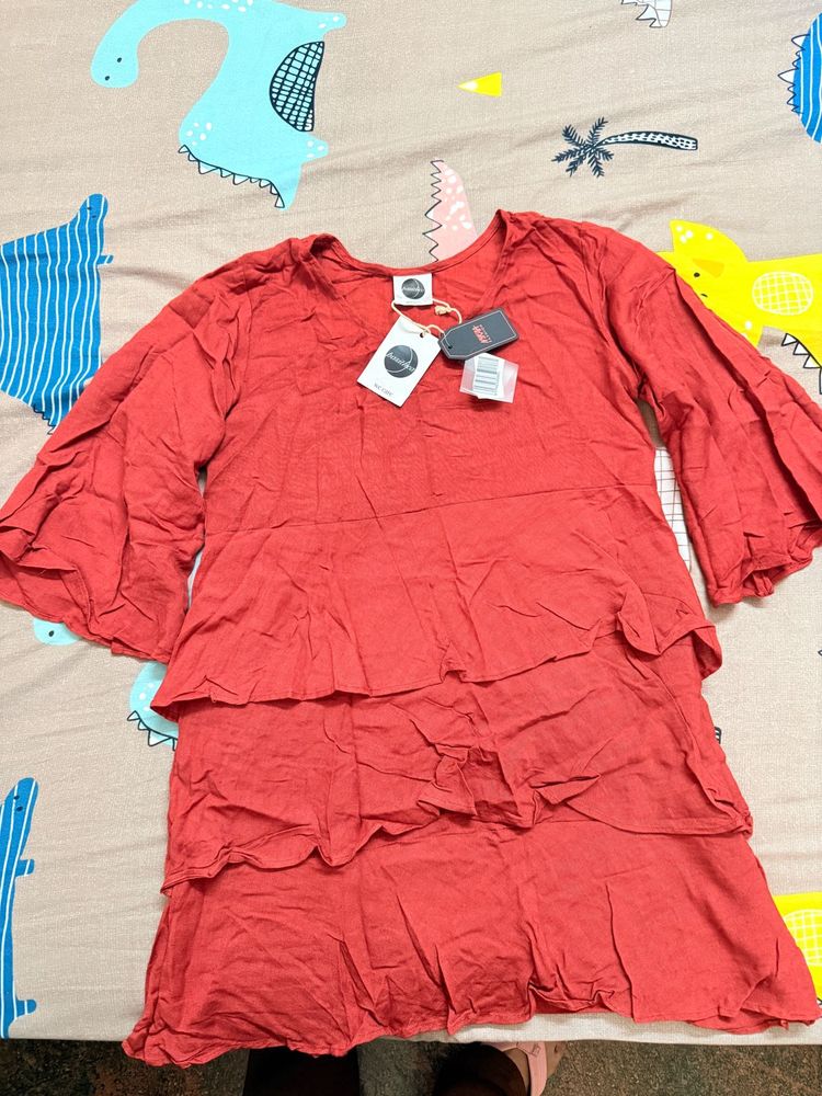 Tiered Ruffle Sleeve Top