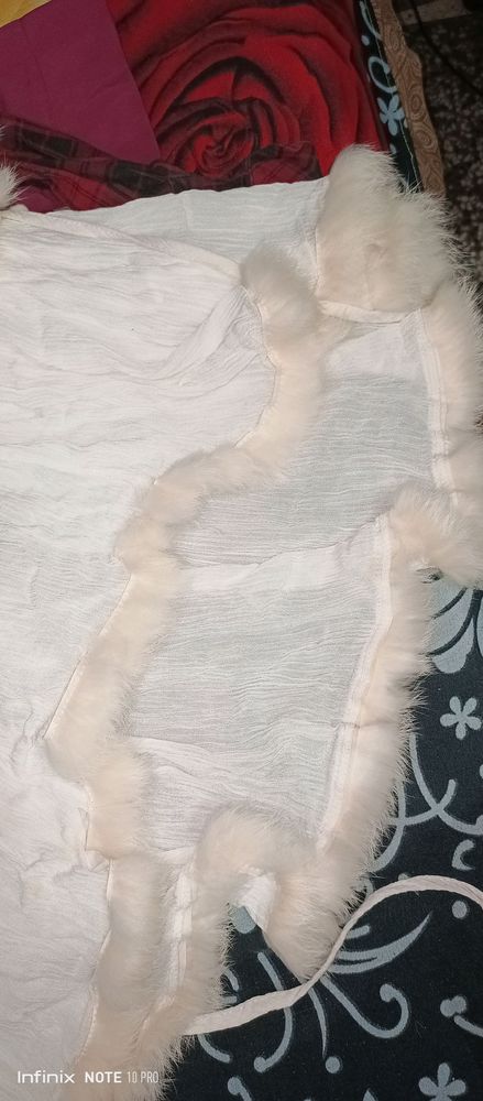 Women&#39;s flared fur top