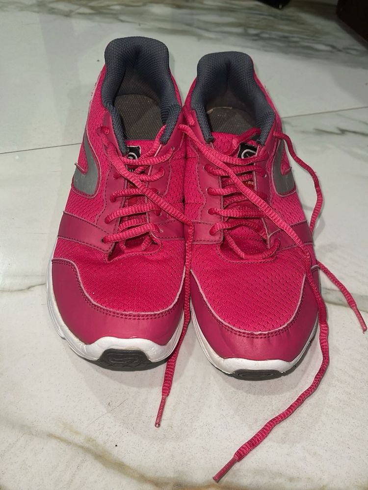 Pink Sport Shoes