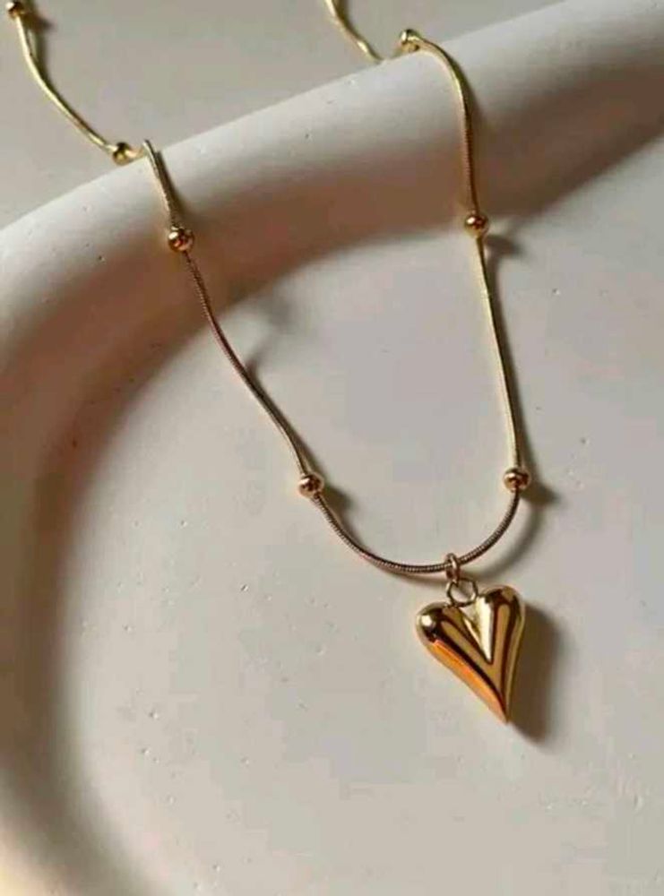 Anti-tarnish Simple Little Heart Pendant Chain