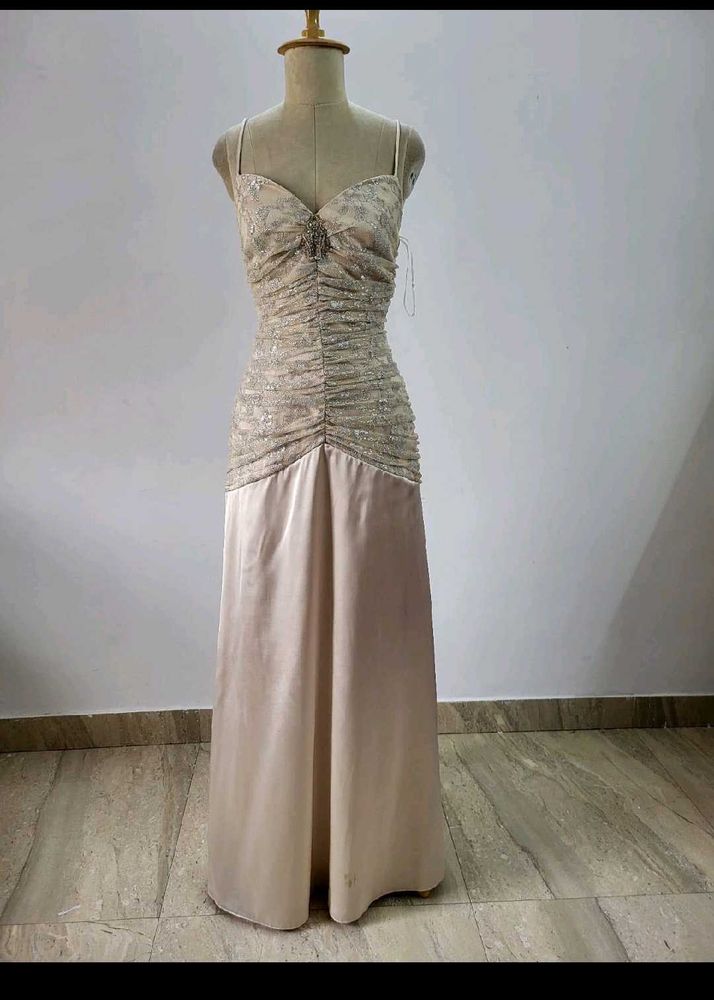 Elegant Biege Evening Gown
