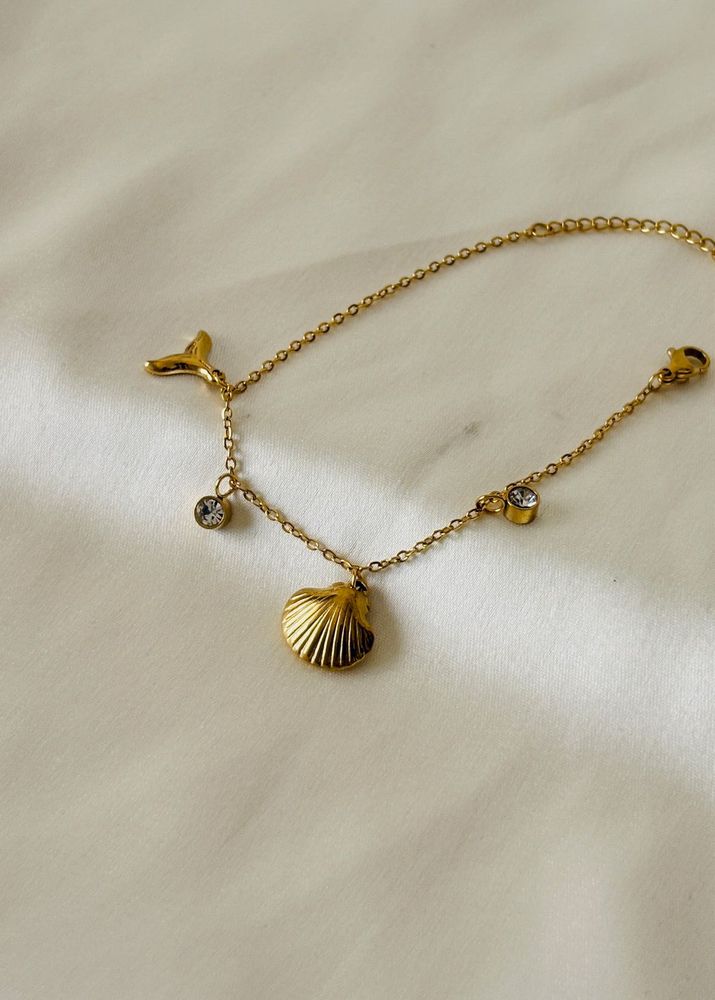Shell Charm Bracelet