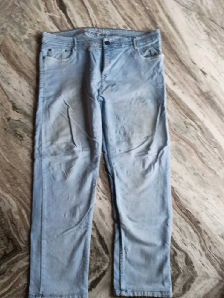 Light Wash Denim Jeans