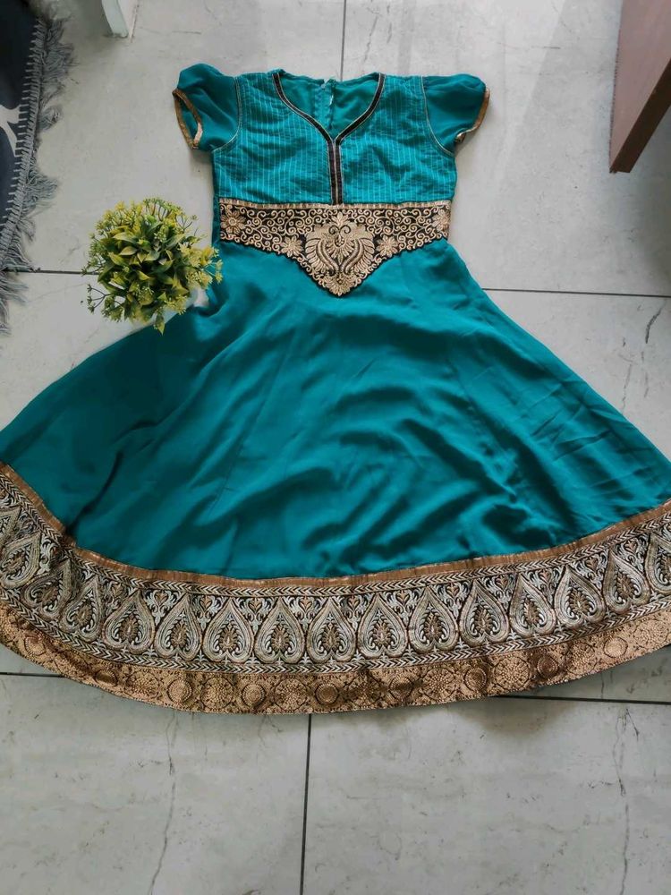 Georgette Embroidery Kurti In Good Condition