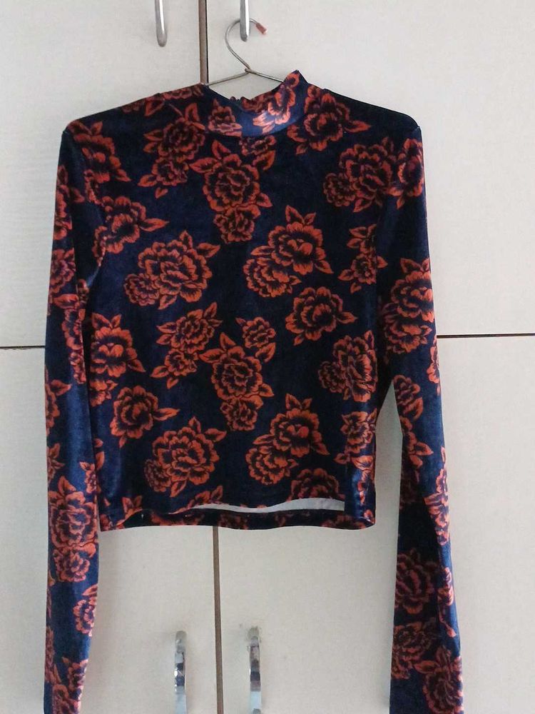 Floral Print Velvet Crop Top