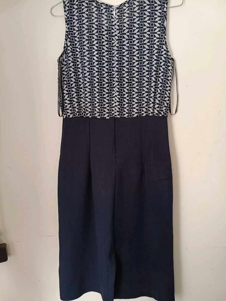 Chic Geo Print Dress