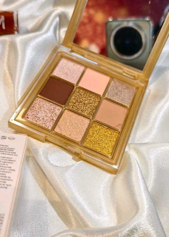 Huda Beauty Gold Obsession Palatte