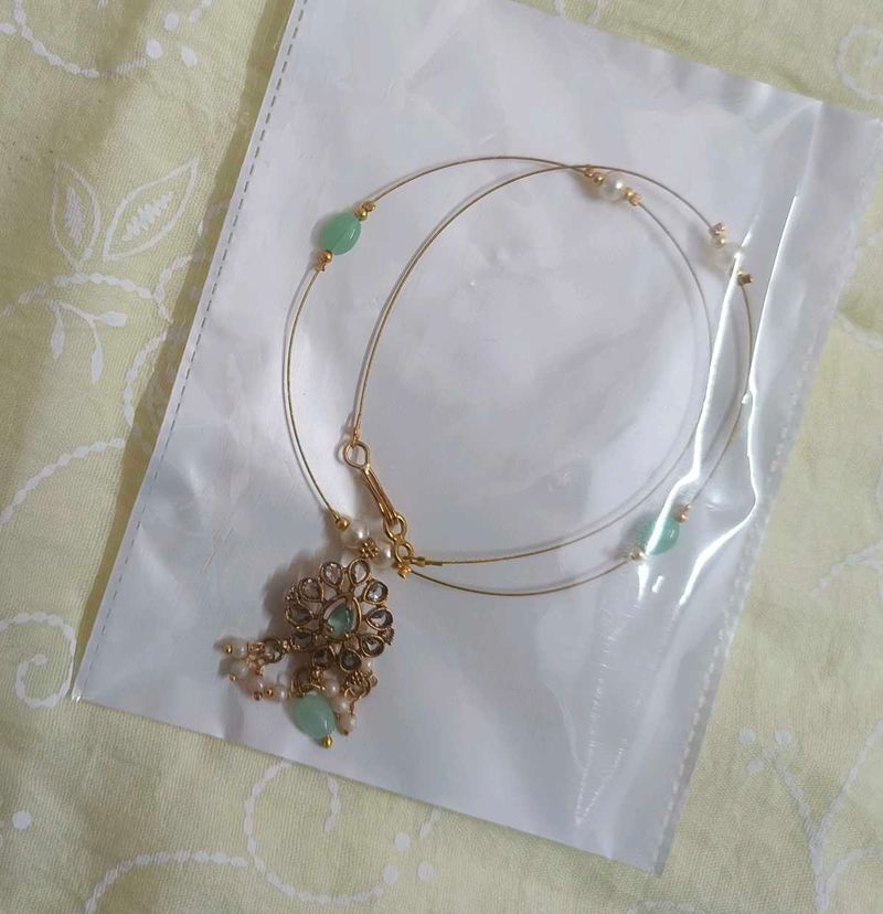Elegant Floral Pendant Necklace