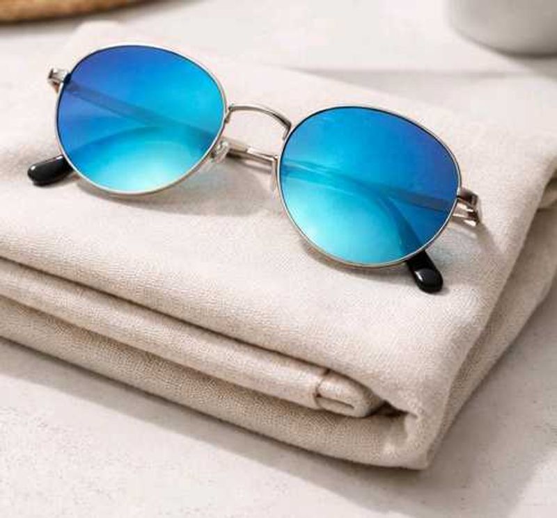 Blue Mirrored Round Sunglasses