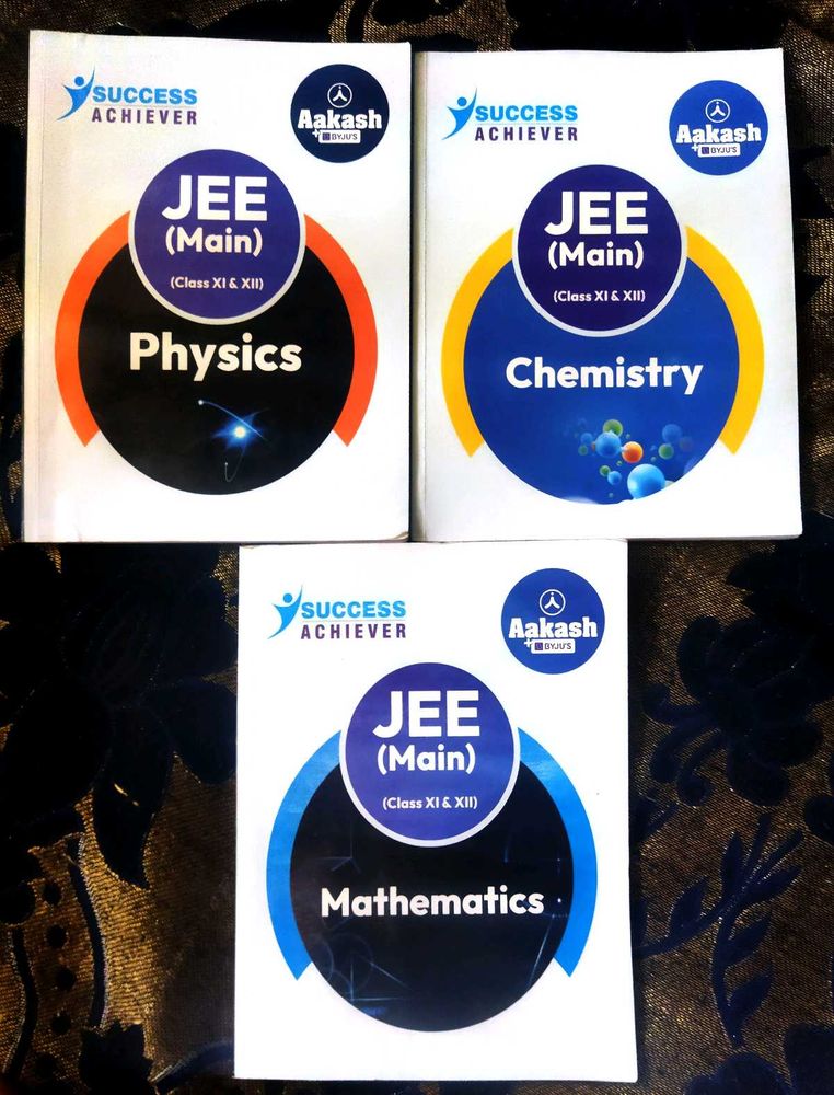 Aakash JEE Main Success Achiever Books