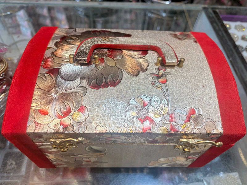 Floral Keepsake Box
