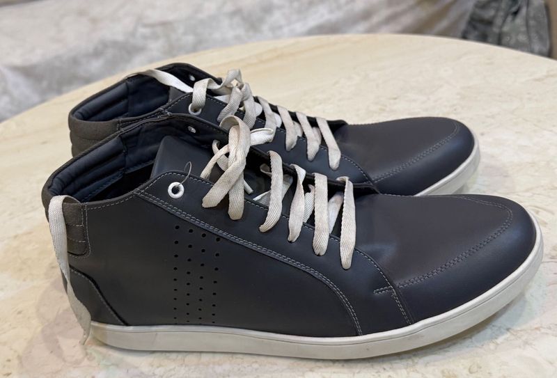 roadster Stylish Casual Sneakers