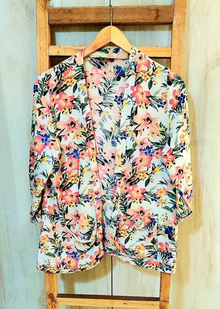 Floral Print Open Front Shrug size-36