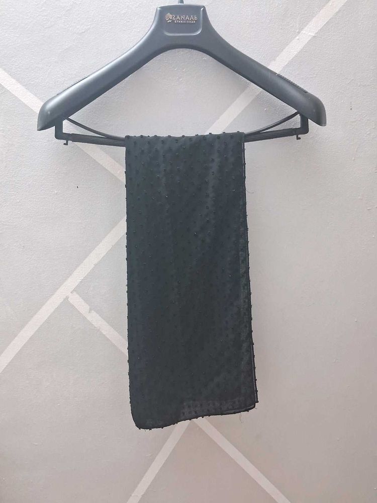 Black Scarf