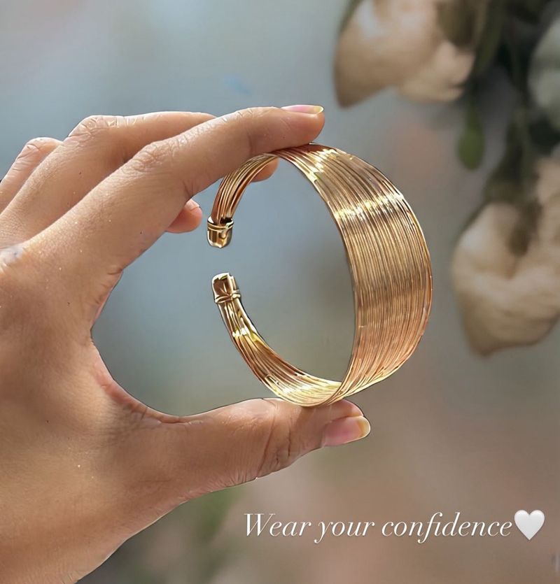 Gold Wire Cuff Bracelet💗